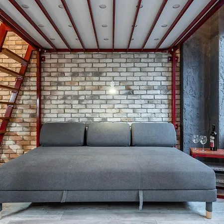 Rentplanet - Kosciuszki Apartment *
