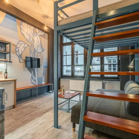 Rentplanet - Kosciuszki Apartment